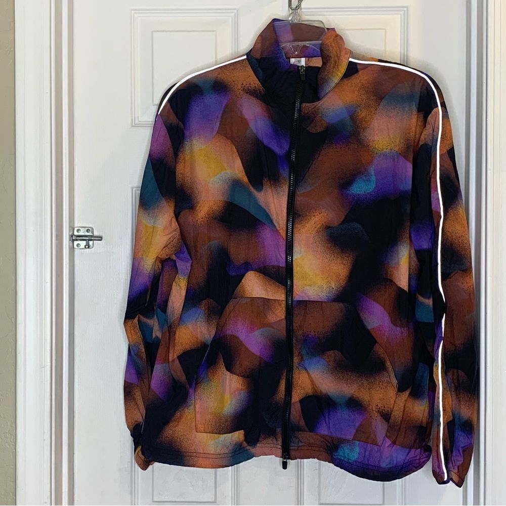 Fabletics Oversized Flyweight Windbreaker And Leg… - image 3